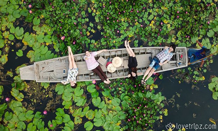 ตลาดน้ำทุ่งบัวแดง โลเคชั่นถ่ายรูปแบบชิคๆ คูลๆ ใกล้กรุงเทพ
