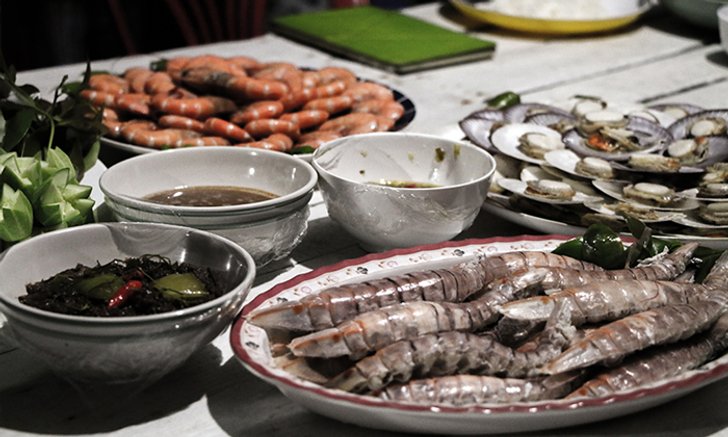 งมหอย จับปู กิน Seafood ชุมชนบ้านไม้รูด ที่ ตราด