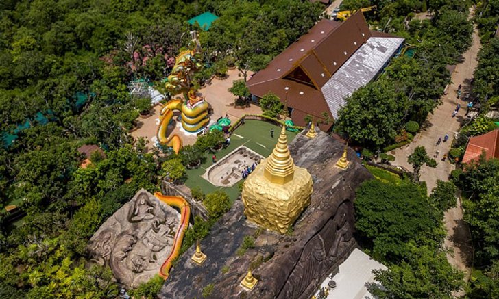 พญานาค 7 เศียร วัดถ้ำผาแด่น สถานที่เที่ยวเชิงธรรมมะแห่งเมืองสกลนคร