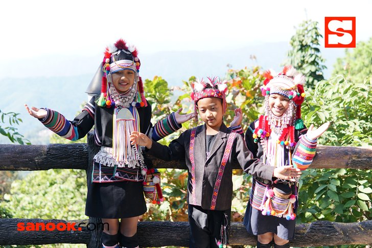 3 มัคคุเทศก์น้อยให้ข้อมูลครบถ้วนเก่งจริงๆ