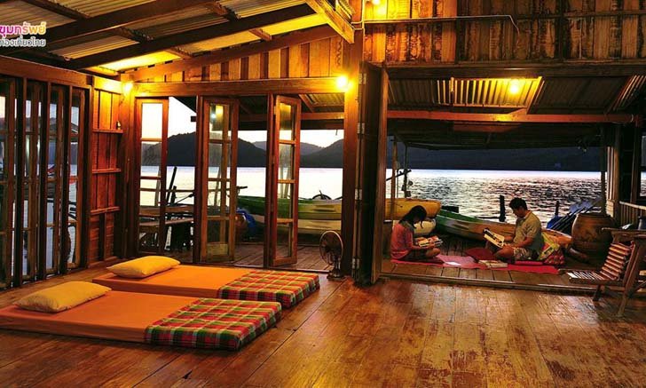 เที่ยวบ้านท้องตมใหญ่ นอนโฮมสเตย์ ตกหมึก สูดกลิ่นอายทะเลชุมพร