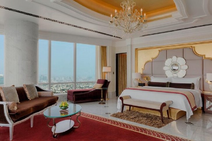 st.regis_