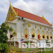 ไหว้พระนอนวัดไผ่ล้อมแวะฝากท้องข้างวัดฯ
