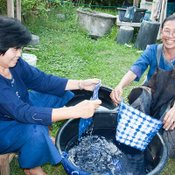 บ้านอนุรักษ์ พัฒนา ภูมิปัญญาหม้อห้อม 