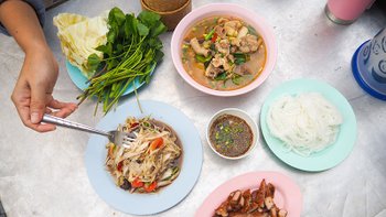 ร้านป้านาง ส้มตำยโสเก่าแก่กลางกรุง