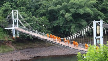 สะพานแขวนหลวงปู่สาย แหล่งท่องเที่ยวแห่งใหม่กาญจนบุรี