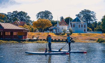 Stand Up Paddle Board บนแม่น้ำสะแกกรัง กิจกรรมท่องเที่ยวใหม่ของ จ.อุทัยธานี