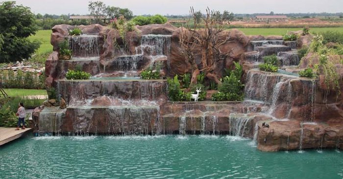 อวาลอน คาเฟ่ ร้านอาหารที่สานฝันของเจ้าของร้าน กับการตกแต่งร้านราวกับเทพนิยาย