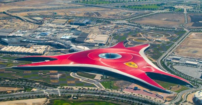 Ferrari World สวนสนุกเฟอร์รารี่ เวิลด์ เมืองอาบูดาบี