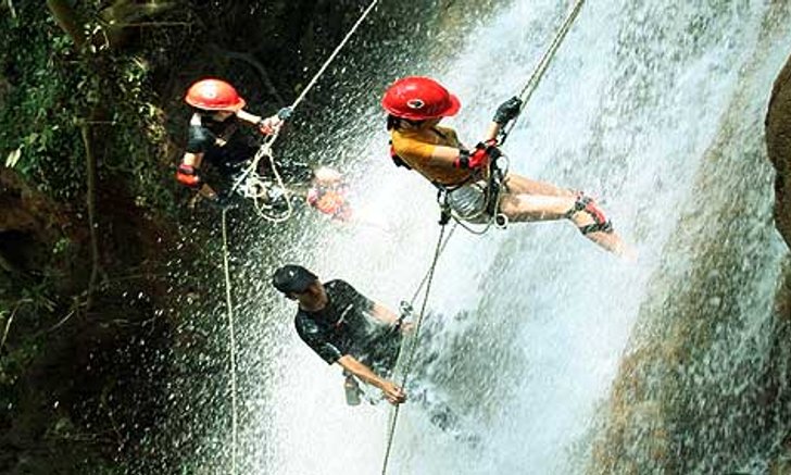 มวกเหล็ก Family Adventure