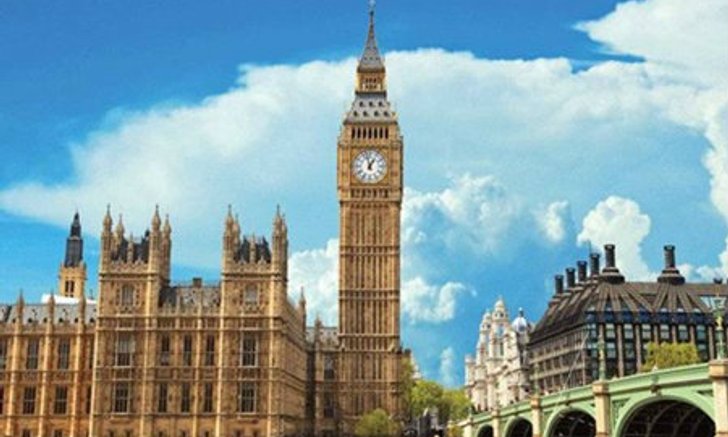 เหินฟ้าเที่ยว London ฟรี! กับ Travel Guard
