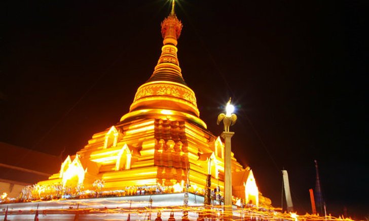 วันเพ็ญเดือนมาฆะ นบพระเมืองกำแพง