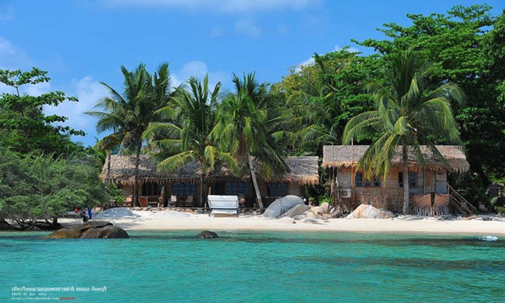 10 เกาะสวยน่าเที่ยวรับลมร้อน ปี 2014