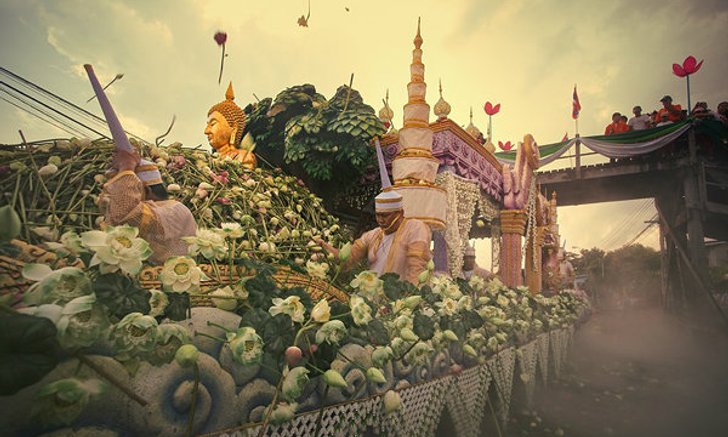 เที่ยวงานประเพณีรับบัว ประจำปี 2557