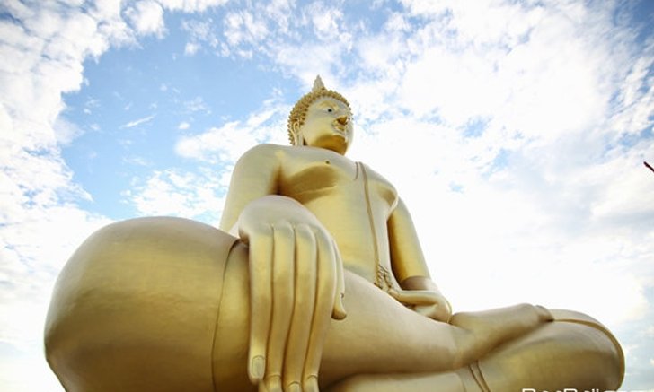 แวะ "อ่างทอง" ไหว้พระที่ใหญ่ที่สุดในโลก “หลวงพ่อใหญ่” ณ วัดม่วง