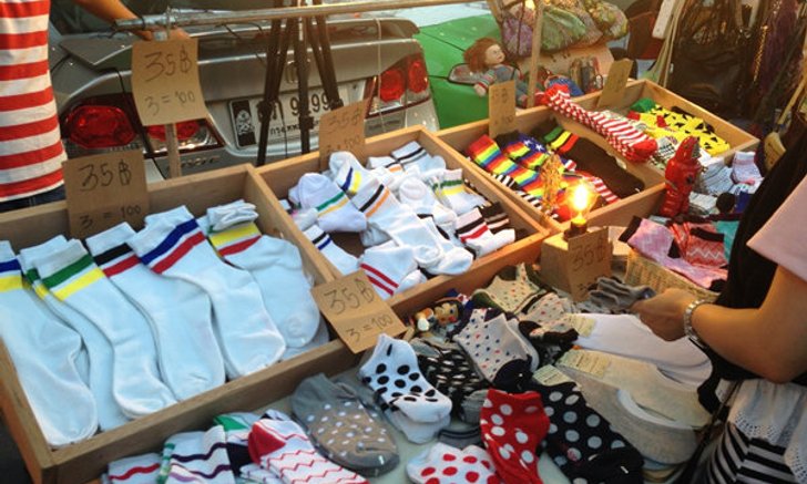 "9 ตลาดนัด" สวรรค์ของนักช้อปของถูกและดี