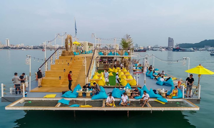 Tappia Floating Cafe คาเฟ่ลอยน้ำกลางทะเลพัทยา ตกหมึก ชมเมืองพัทยาแบบ 360 องศา