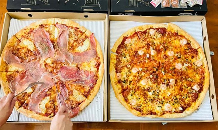 The Pizza Company จัดโปร นิวยอร์กพิซซ่าไซซ์ยักษ์ 18 นิ้ว ซื้อ 1 แถม 1 ฟินได้ทั้งบ้าน!
