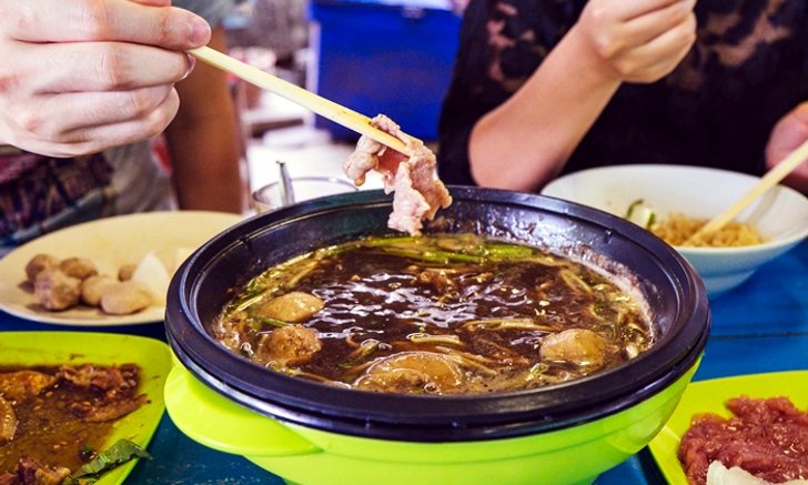 วัฒนพานิช ก๋วยเตี๋ยวเนื้อเปื่อยนุ่มๆ ราคาน่าคบหา