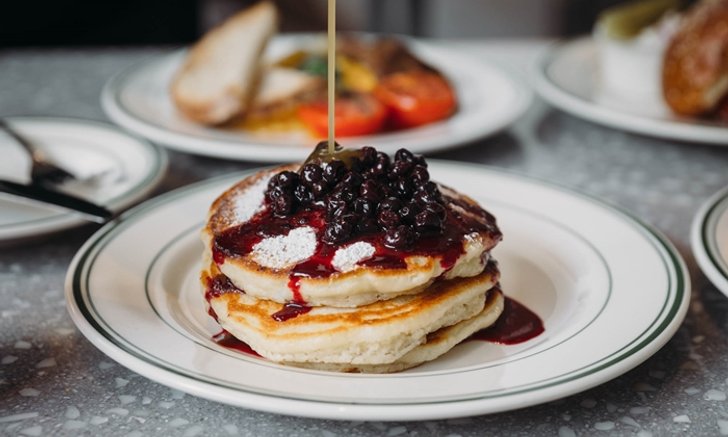 ได้เวลาพิสูจน์ความอร่อยของแพนเค้กระดับโลกที่ Clinton Street Baking Co. กันแล้ว!