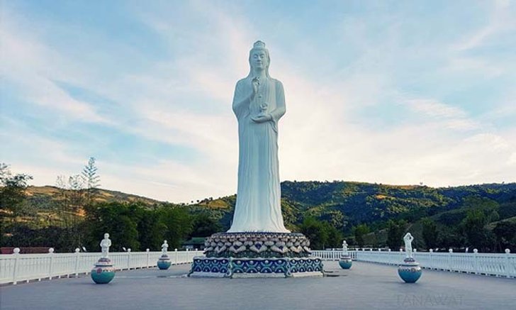 พาชมประติมากรรมวัดป่าห้วยลาด วัดไทยที่สวยงามไม่แพ้ที่ใดในโลก!