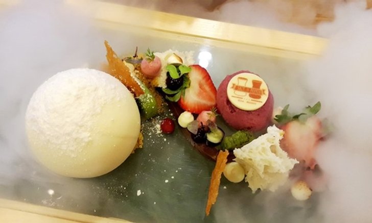เกลือและพริกไทย สองผสานแห่งความอร่อยที่ SALT//PEPPER