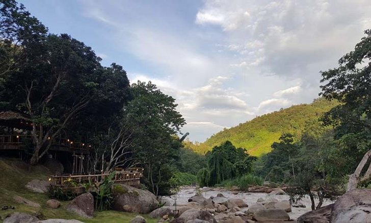 Cafe in wild คาเฟ่กลางป่าริมลำธารสุดชิล