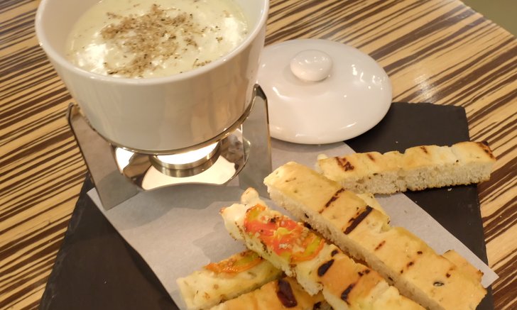 รีวิวเมนู Truffle Truffle และ Truffle ที่ La Tavola Wine Bar Restaurant @ Renaissance