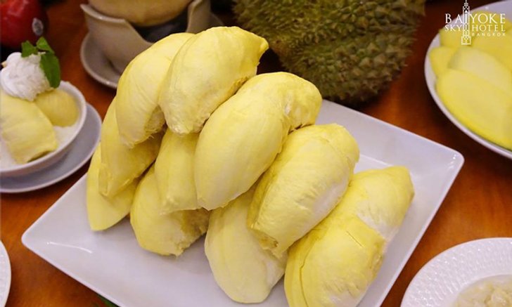 ทุเรียนฟีเว่อร์ โรงแรมใบหยก สกาย บุฟเฟ่ต์ทุเรียนบนความสูงเสียดฟ้า แต่ราคาไม่ถึง 500 บาท!
