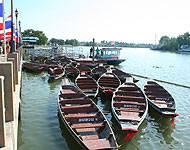 เรือพายชมหิงห้อย ที่บ้านลมทวน