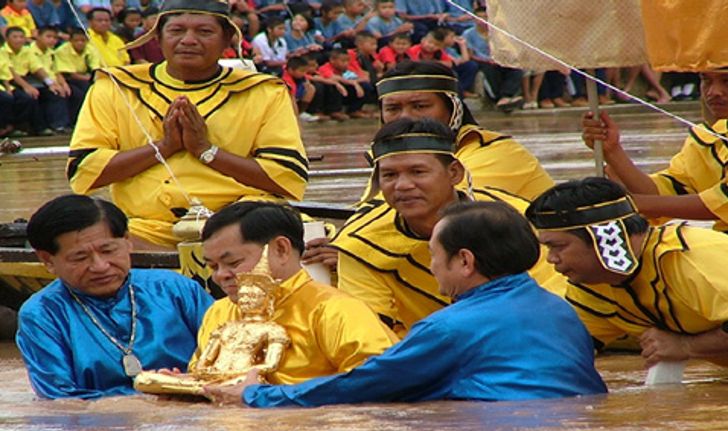 งานประเพณีอุ้มพระดำน้ำ และเทศกาลอาหารอร่อย จังหวัดเพชรบูรณ์ ประจำปี 2552