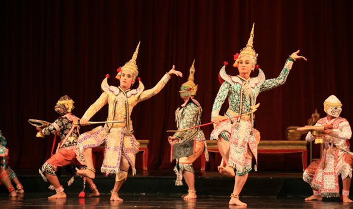 การแสดงมหรสพงานพระราชพิธีพระราชทานเพลิงพระศพ สมเด็จพระเจ้าภคินีเธอฯ