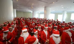 ใบหยกสกายจัดงาน “SANTA FESTIVAL” การรวมตัวของ Santa Claus มากที่สุดในประเทศไทย