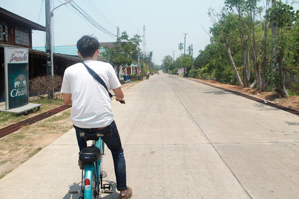 ขี่จักยานไป-กลับ สะพานมอญ