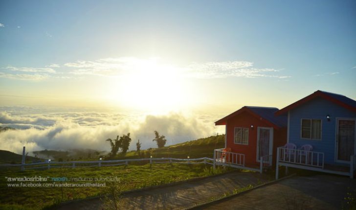 แหกขี้ตาแต่เช้า เก็บภาพ "ทะเลหมอก" บนภูทับเบิก สถานที่เสมือนเมืองบนสวรรค์