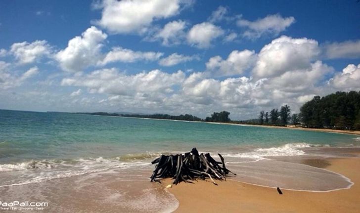 เดินเล่น “หาดในยาง” หาดส่วนตัวใกล้สนามบินภูเก็ต