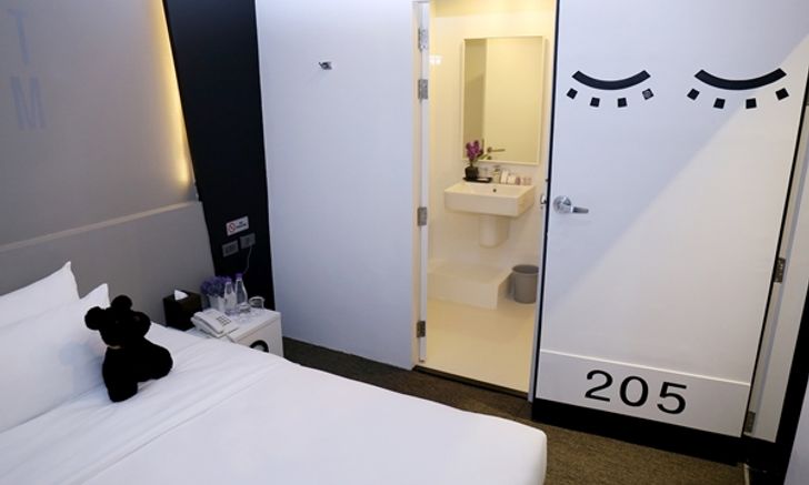 พาทัวร์ ‘แคปซูน โฮเทล’ ที่พักแนวใหม่ในสนามบิน “Sleep Box”