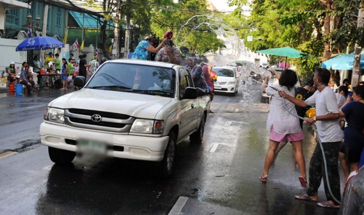 ปักหมุด! จุดไหนของประเทศไทย 'ห้ามใช้รถกระบะ' เล่นน้ำสงกรานต์