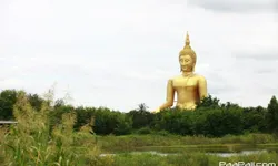 เที่ยววัดม่วง สักการะพระพุทธรูปใหญ่ที่สุดในโลก แวะชิมของหวานร้านดัง เมืองอ่างทอง