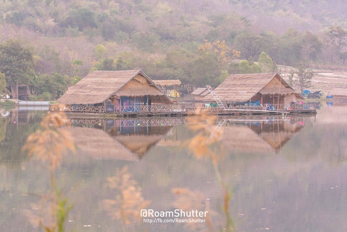 แพที่พัก อ่างเก็บน้ำหุบเขาวง