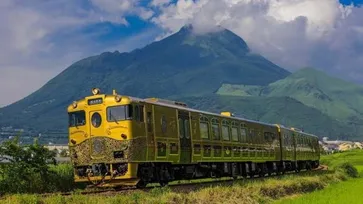 กินลมชมวิวไปกับ 6 รถไฟท่องเที่ยวของญี่ปุ่น