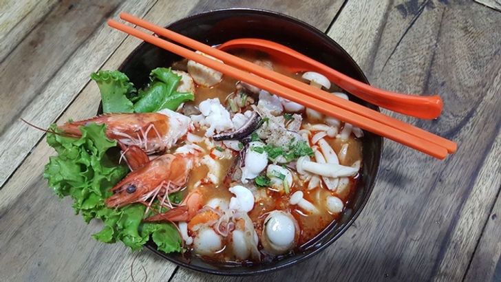 ร้านก๋วยเตี๋ยว : ต้มยำตามใจ