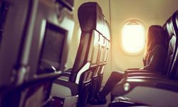นั่งเครื่องบิน “ติดหน้าต่าง” หรือ “ติดทางเดิน” เลือกแบบไหนดี?