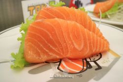 รีวิวร้าน TOKQ ซูชิรถไฟสุดอร่อยแค่ 39 ขายไปได้ไง! [ Chill Journey ] 