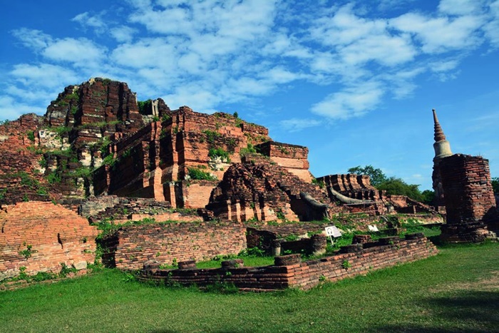 ที่เที่ยวตามรอยละครบุพเพสันนิวาส