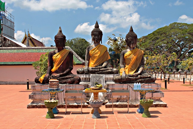 พระพุทธรูป 3 พี่น้อง