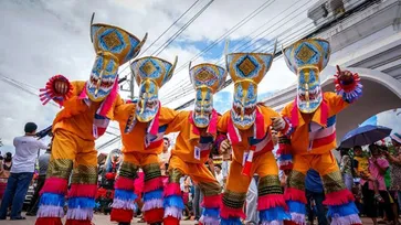 รวมประเพณีเทศกาล ประจำเดือนมิถุนายน 2018