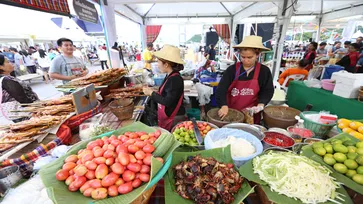 “เทศกาลอาหารถิ่น กินตามตำนาน" สายกินต้องห้ามพลาด ณ ชายหาดบางแสน