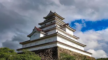 Tsuruga Castle (สึรุกะ) ปราสาทนกกระเรียนขาวอันโด่งดังแห่งเมือง Fukushima