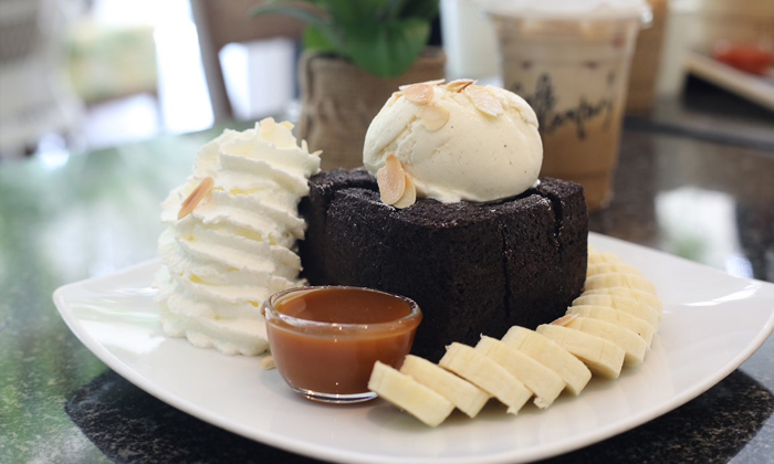 รีวิว Cafe Kantary ระยอง แหล่งรวมขนมอร่อย ท่ามกลางบรรยากาศสุดคูล